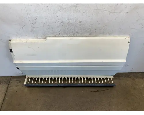 FREIGHTLINER Columbia Side Fairing