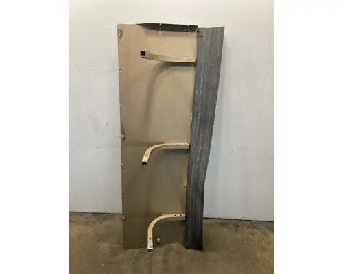 FREIGHTLINER Columbia Sleeper Fairing