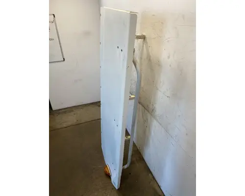 FREIGHTLINER Columbia Sleeper Fairing