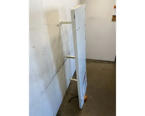 FREIGHTLINER Columbia Sleeper Fairing