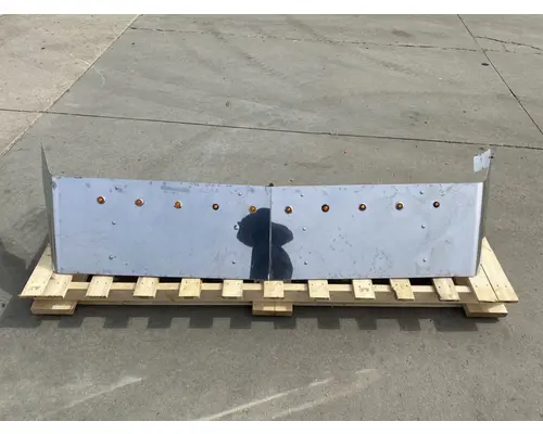 FREIGHTLINER Columbia Sun Visor (External)