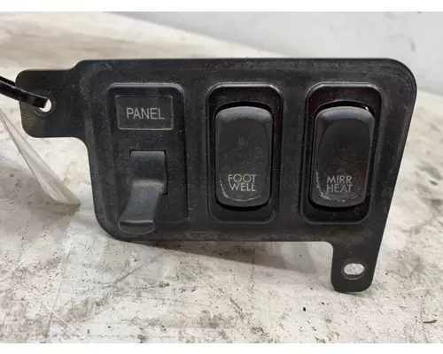 FREIGHTLINER Columbia Switch Panel