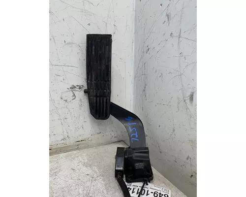 FREIGHTLINER Columbia Throttle Pedal