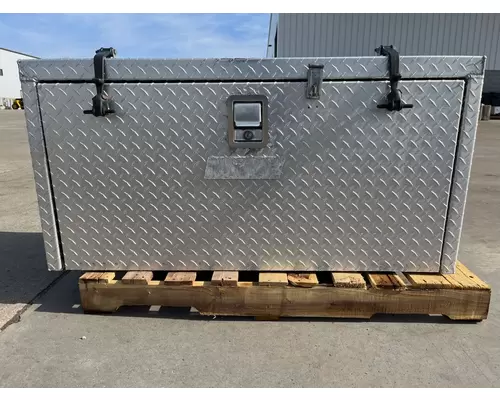 FREIGHTLINER Columbia Tool Box