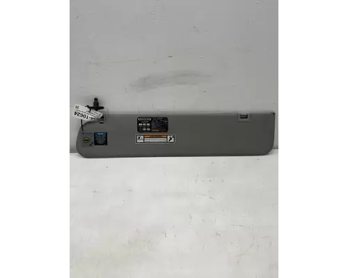 FREIGHTLINER Columbia Visor