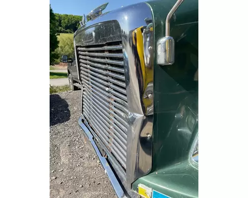 FREIGHTLINER Coronado SD122 Hood