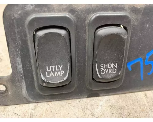 FREIGHTLINER Coronado Dash  Console Switch