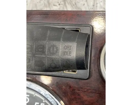 FREIGHTLINER Coronado Instrument Cluster
