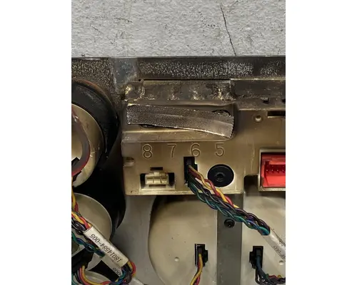 FREIGHTLINER Coronado Instrument Cluster