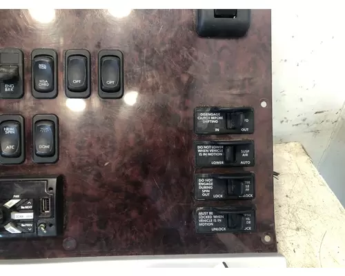 FREIGHTLINER Coronado Switch Panel