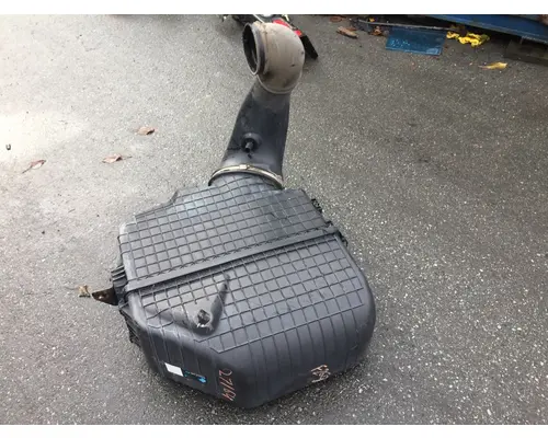 FREIGHTLINER Coronodo Air Cleaner
