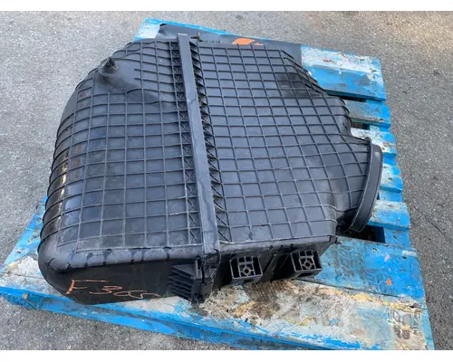 FREIGHTLINER Coronodo Air Cleaner