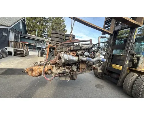 FREIGHTLINER Coronodo Engine Assembly