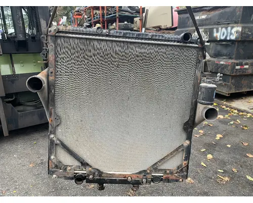 FREIGHTLINER Coronodo Radiator