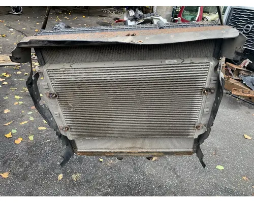 FREIGHTLINER Coronodo Radiator