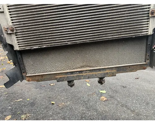 FREIGHTLINER Coronodo Radiator