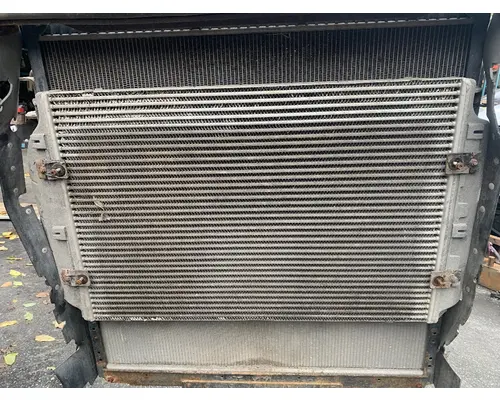 FREIGHTLINER Coronodo Radiator