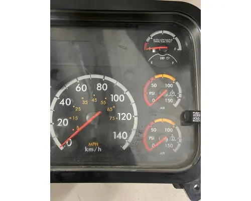 FREIGHTLINER Dump Instrument Cluster