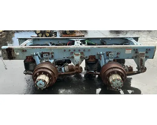 FREIGHTLINER FAS II Airliner Cutoff Tandem Axle