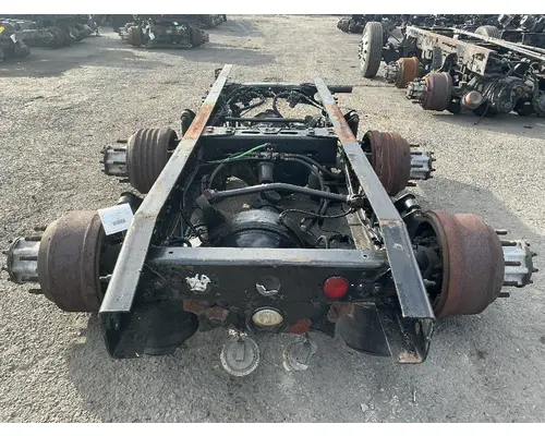 FREIGHTLINER FAS II Airliner Cutoff Tandem Axle