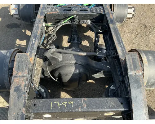 FREIGHTLINER FAS II Airliner Cutoff Tandem Axle