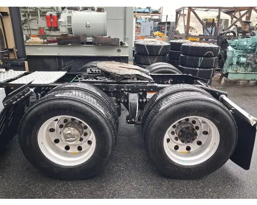 FREIGHTLINER FAS II Airliner Tandem Cutoffs