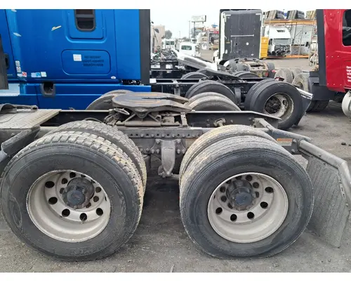 FREIGHTLINER FAS II Airliner Tandem Cutoffs
