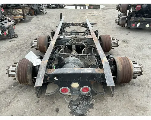 FREIGHTLINER FAS II Airliner Tandem Cutoffs