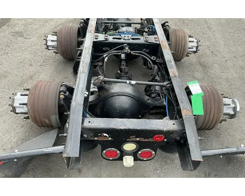 FREIGHTLINER FAS II Airliner Tandem Cutoffs