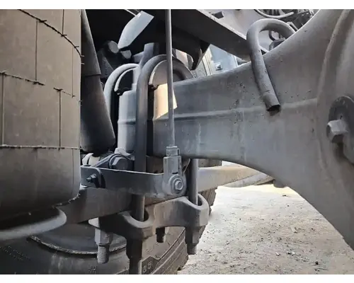 FREIGHTLINER FAS II Airliner Tandem Cutoffs