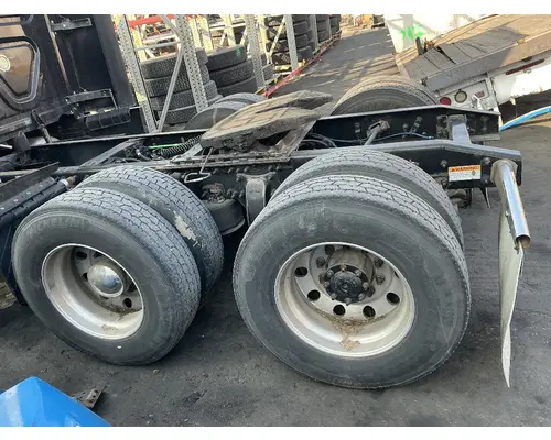FREIGHTLINER FAS II Airliner Tandem Cutoffs
