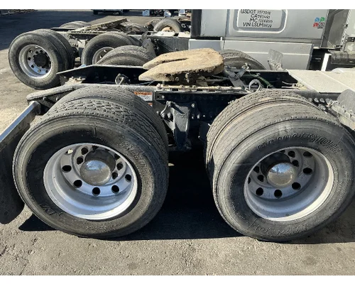 FREIGHTLINER FAS II Airliner Tandem Cutoffs