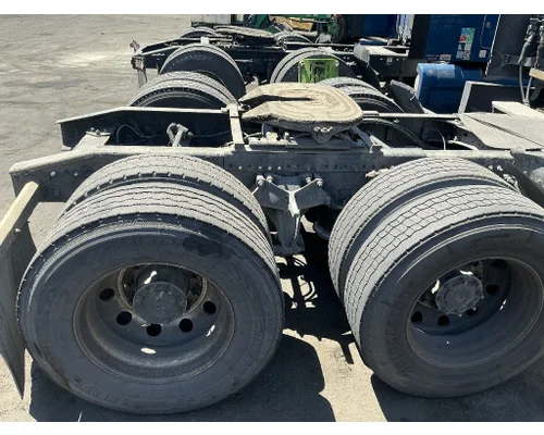 FREIGHTLINER FAS II Airliner Tandem Cutoffs