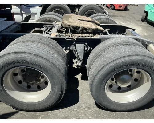 FREIGHTLINER FAS II Airliner Tandem Cutoffs