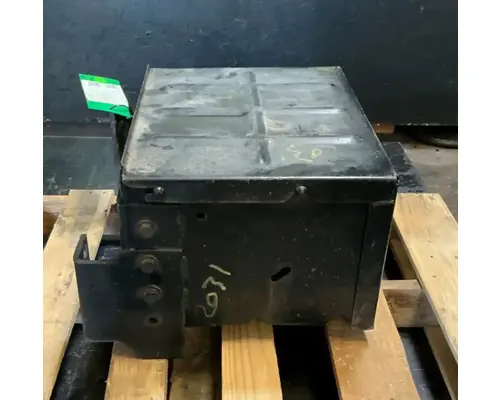FREIGHTLINER FC70 CARGO Battery Boxes