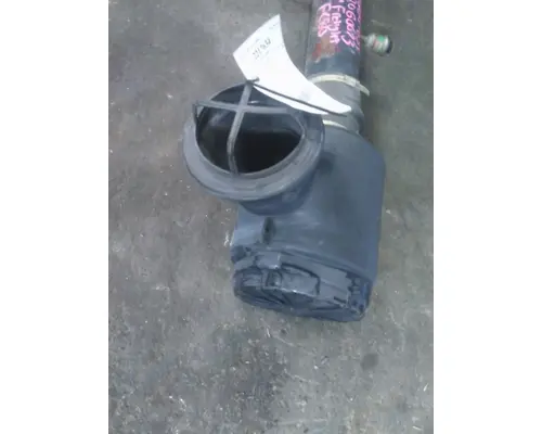 FREIGHTLINER FC80 AIR CLEANER