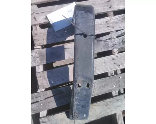 FREIGHTLINER FC80 BUMPER BRACKET