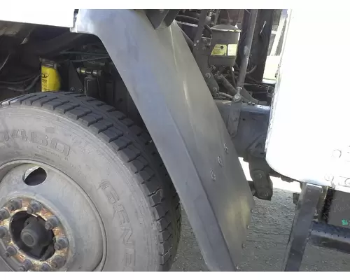 FREIGHTLINER FC80 Fender Extension