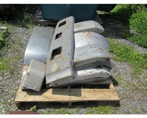 FREIGHTLINER FL 60/70 Bumper Assembly, Front
