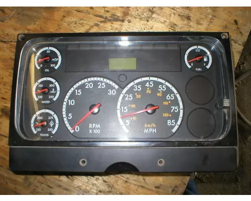 FREIGHTLINER FL-70 Instrument Cluster