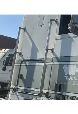 FREIGHTLINER FL Cabover Body Parts, Misc.