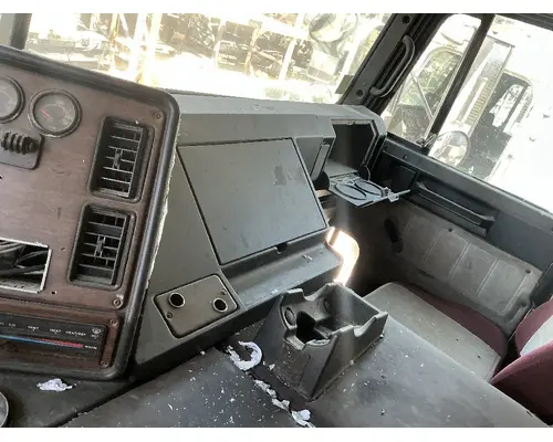 FREIGHTLINER FL Cabover Cab Assembly