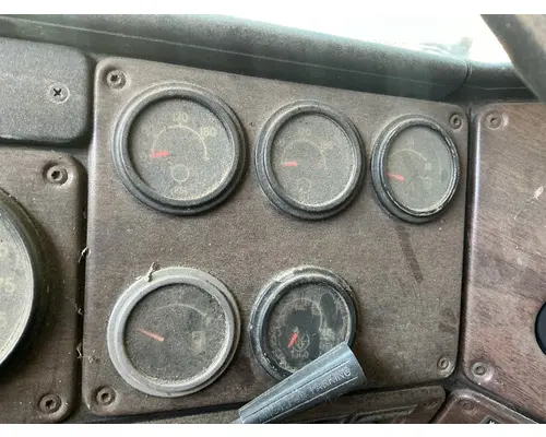 FREIGHTLINER FL Cabover Instrument Cluster