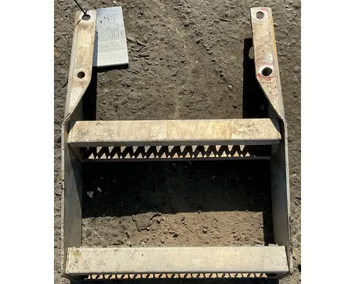 FREIGHTLINER FL Cabover Strut