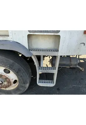 FREIGHTLINER FL Cabover Strut