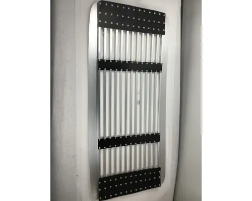 FREIGHTLINER FL SERIES GRILLE