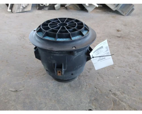 FREIGHTLINER FL106 AIR CLEANER
