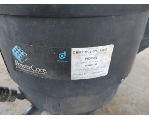 FREIGHTLINER FL106 AIR CLEANER