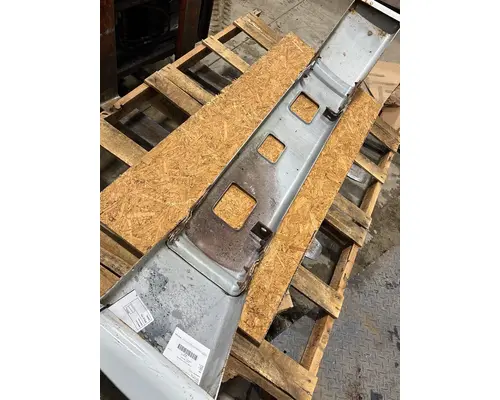 FREIGHTLINER FL106 Bumper Assembly, Front