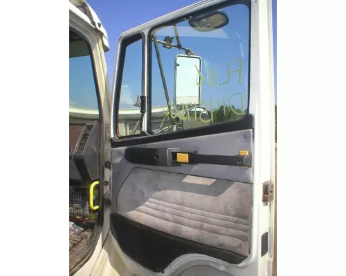 FREIGHTLINER FL106 Doors